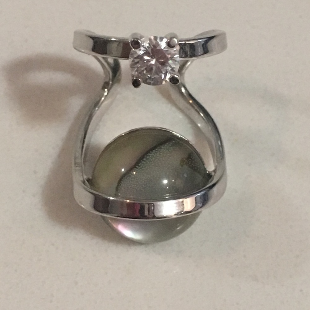 Fendi Ring - Mother of Pearl/Crystal sz 7